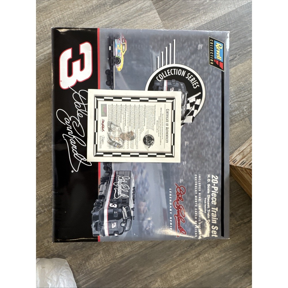 Revell Collection Dale Earnhardt 20 Piece Train Set HO Scale 1/64 Diecast 2002 - Picture 4 of 16